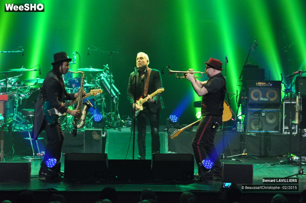 23/35 photos du spectacle Bernard Lavilliers