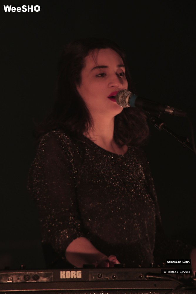 16/19 photos du spectacle Camélia Jordana