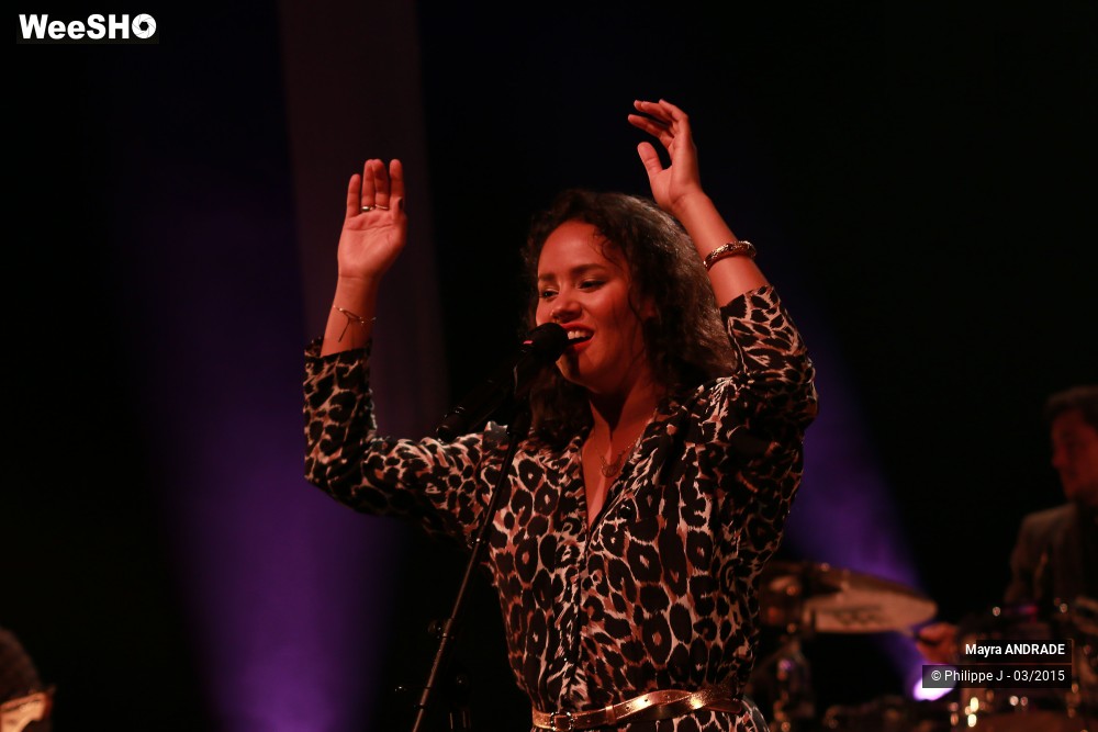 15/20 photos du spectacle Mayra Andrade