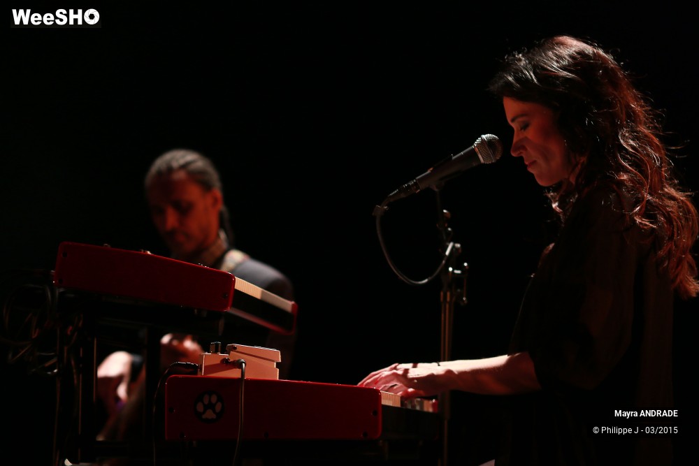 16/20 photos du spectacle Mayra Andrade