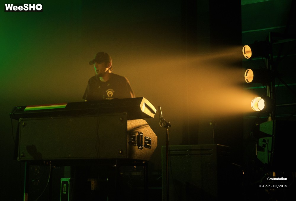 19/22 photos du spectacle Groundation