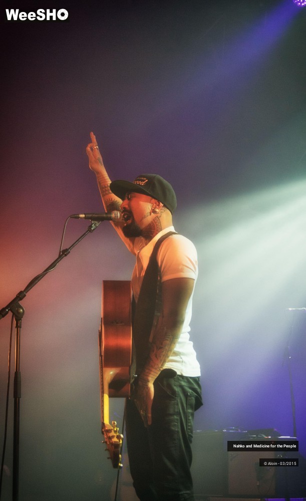 13/19 photos du spectacle Nahko and Medicine for the People