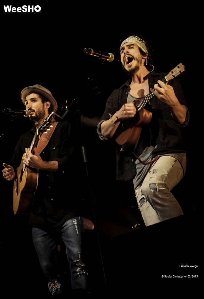 5/48 photos du spectacle Fréro Delavega