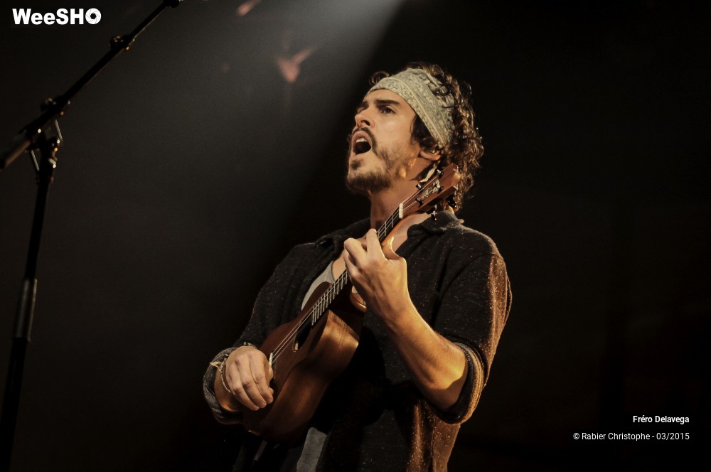 27/48 photos du spectacle Fréro Delavega