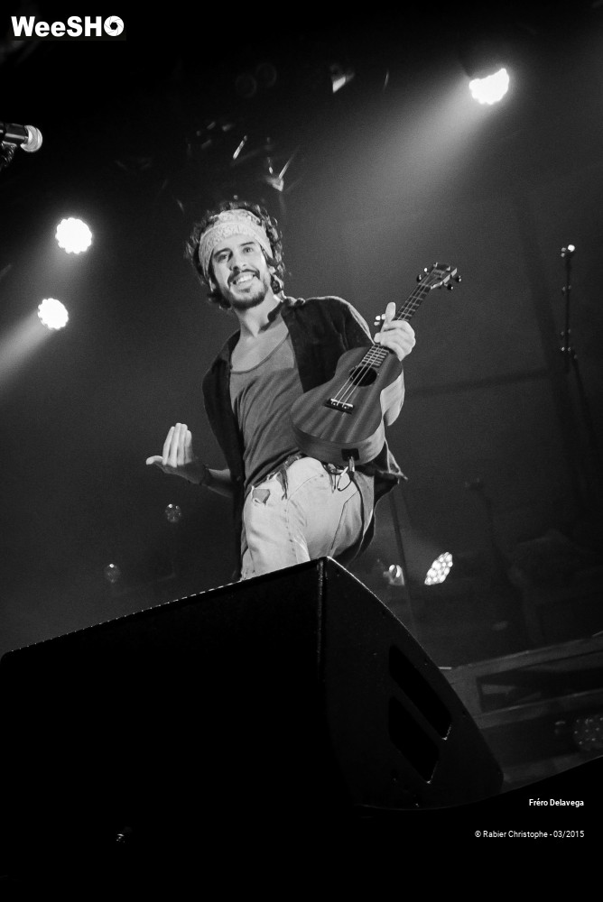 47/48 photos du spectacle Fréro Delavega