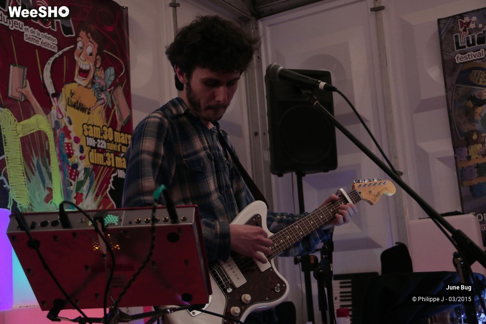 15/20 photos du spectacle June Bug