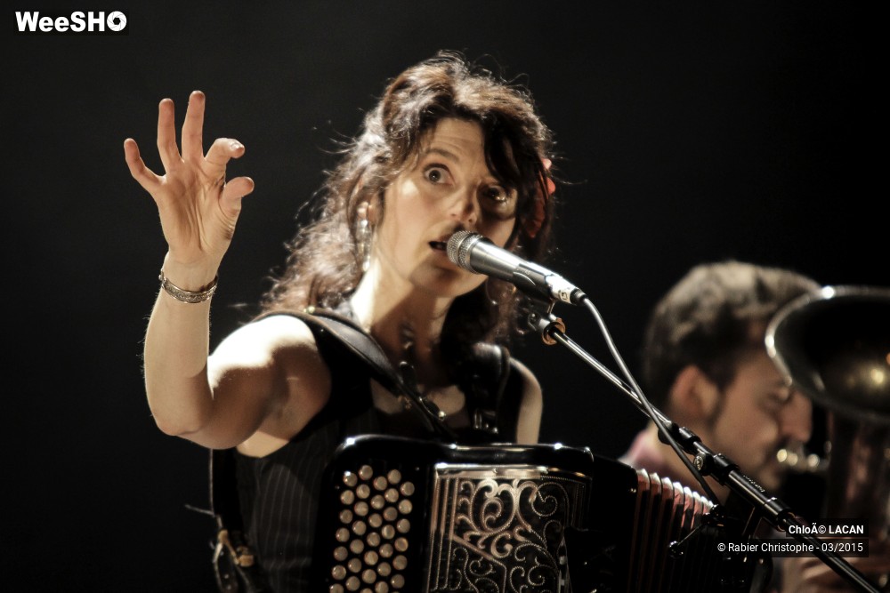 6/44 photos du spectacle Chloé Lacan