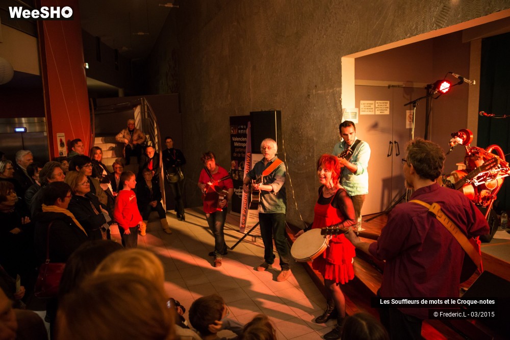 17/17 photos du spectacle Les Souffleurs de mots et le Croque-notes