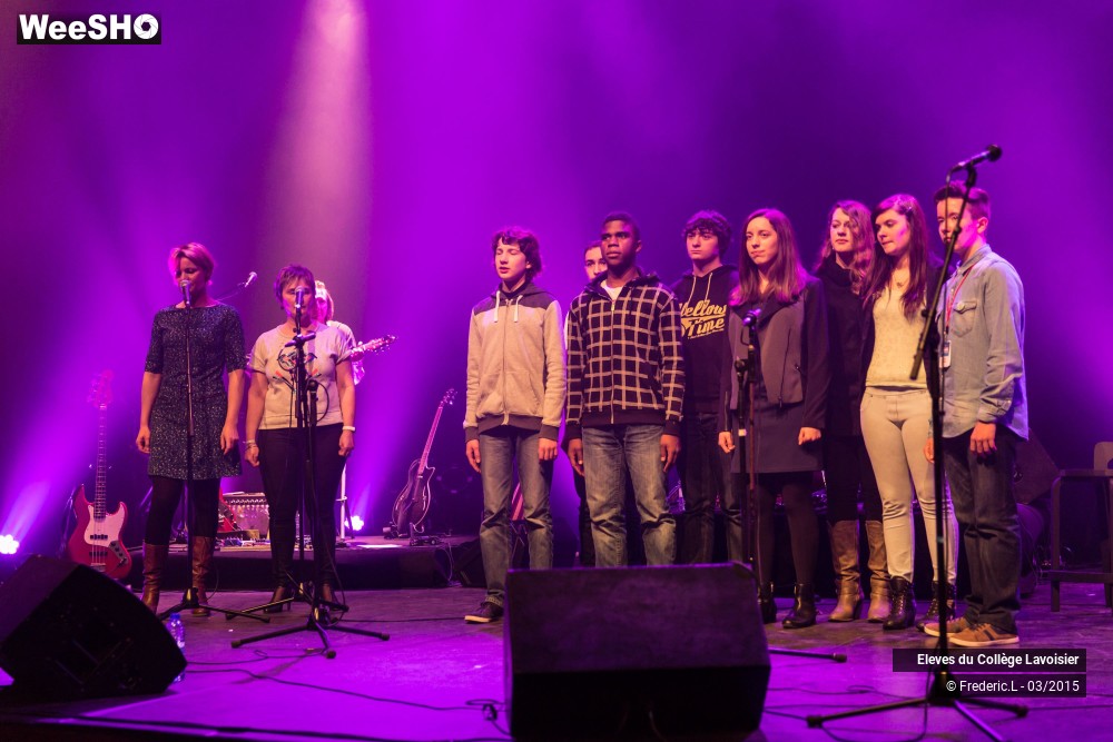 1/21 photos du spectacle L'autre Côté avec les éléves du collège Lavoisier