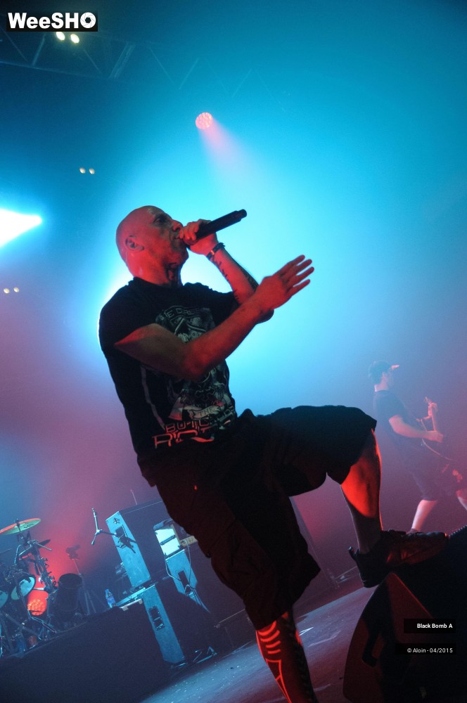 1/14 photos du spectacle Black Bomb A