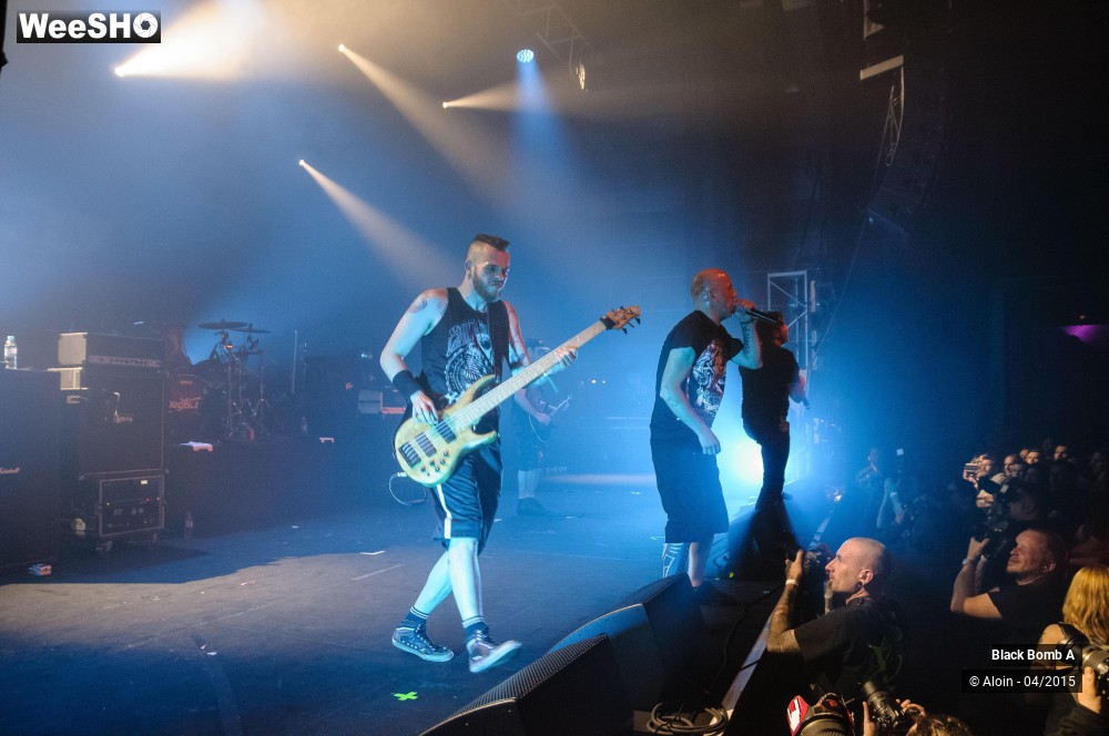 14/14 photos du spectacle Black Bomb A