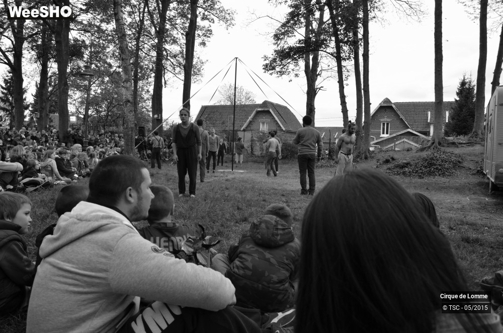 6/37 photos du spectacle L'herbe est plus rose ici 