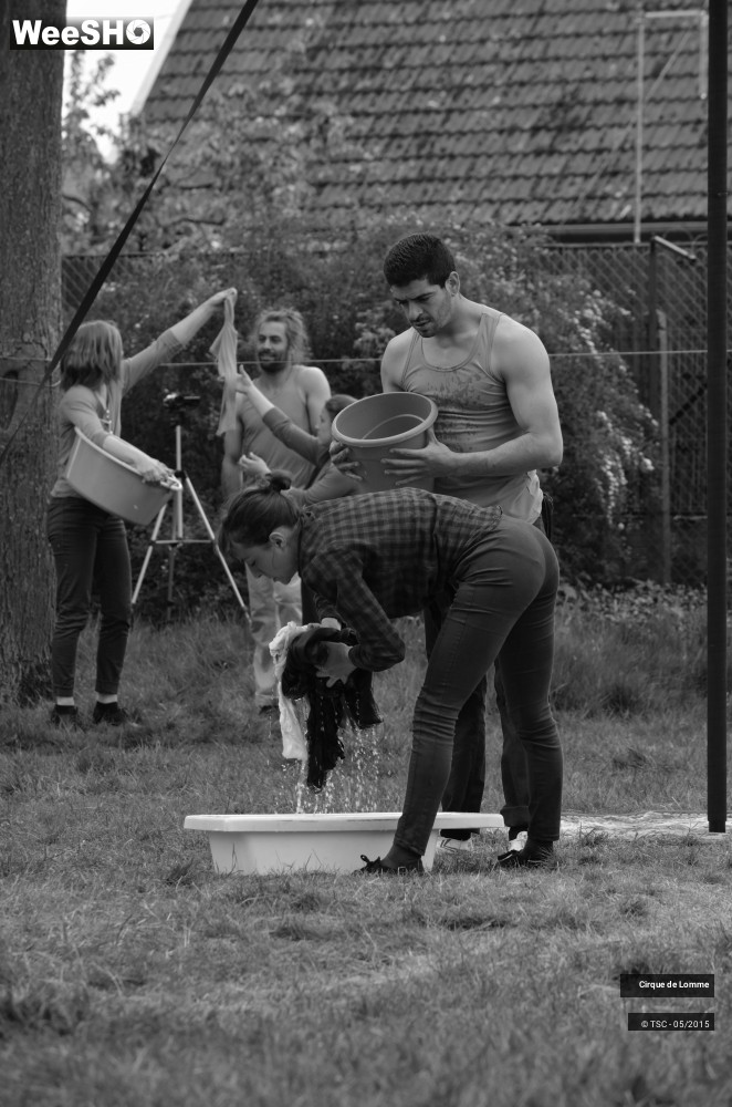 17/37 photos du spectacle L'herbe est plus rose ici 