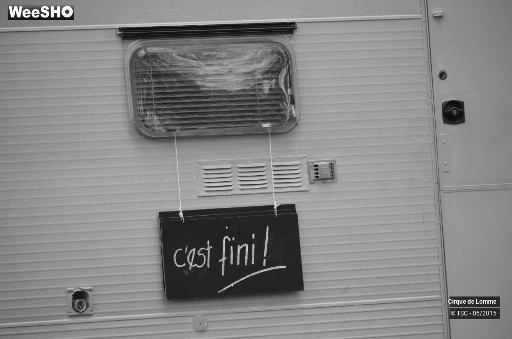 18/37 photos du spectacle L'herbe est plus rose ici 