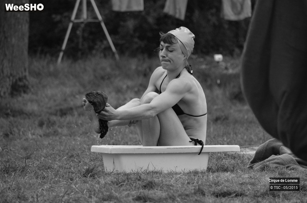 29/37 photos du spectacle L'herbe est plus rose ici 