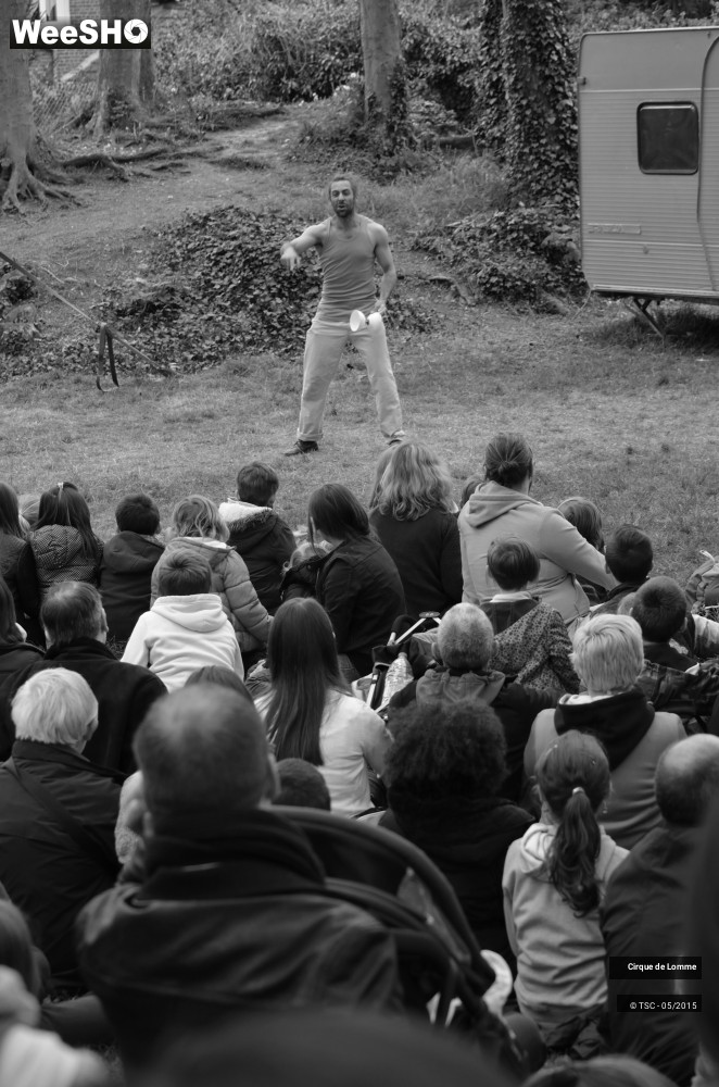 32/37 photos du spectacle L'herbe est plus rose ici 