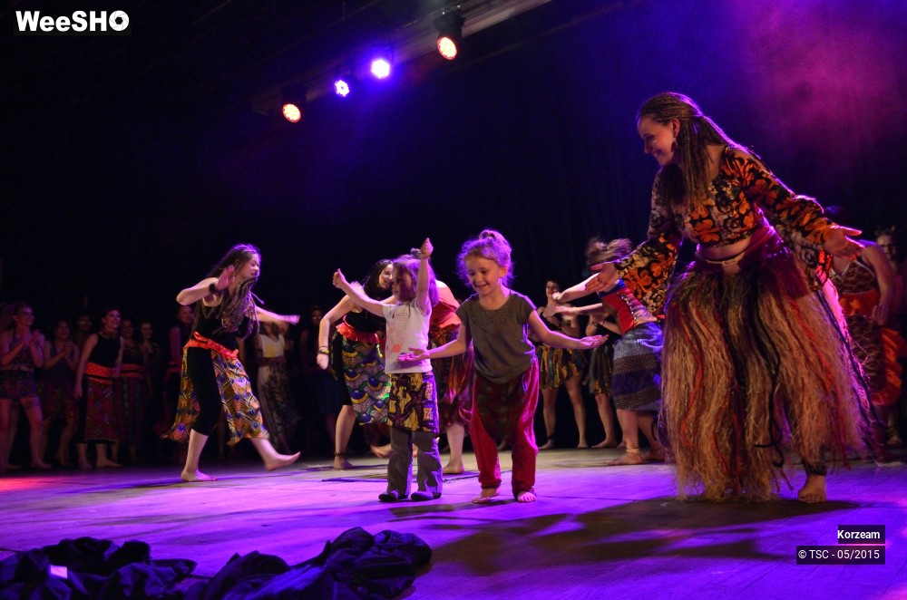 13/30 photos du spectacle Mon petit Pays