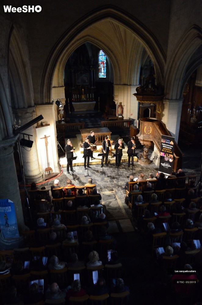 8/18 photos du spectacle La sacqueboute, de parades en divertissements