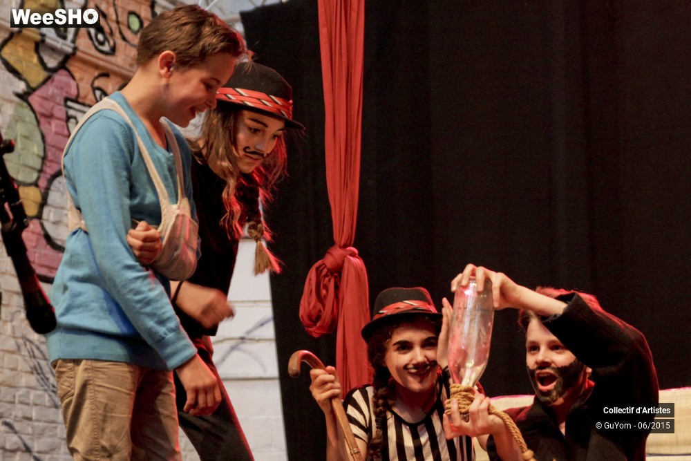 8/33 photos du spectacle Sacrée bouteille