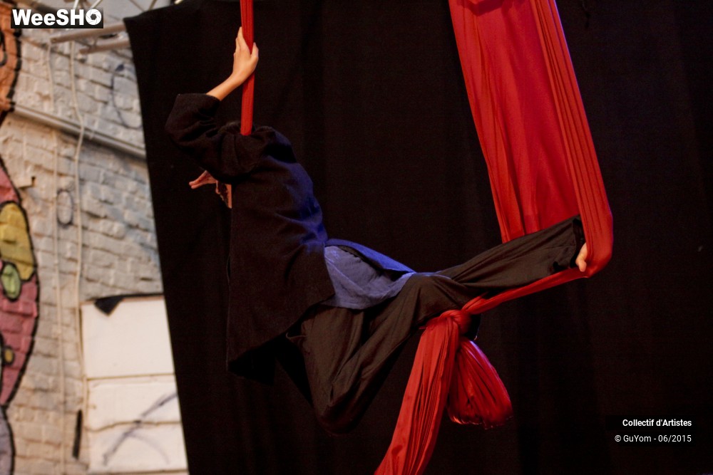 13/33 photos du spectacle Sacrée bouteille