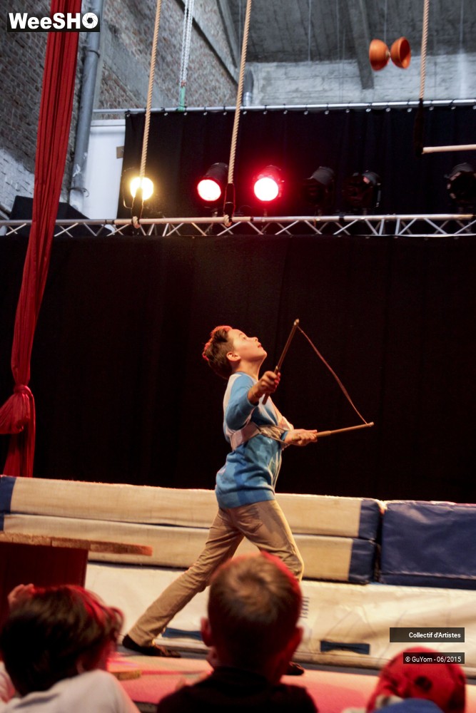 28/33 photos du spectacle Sacrée bouteille