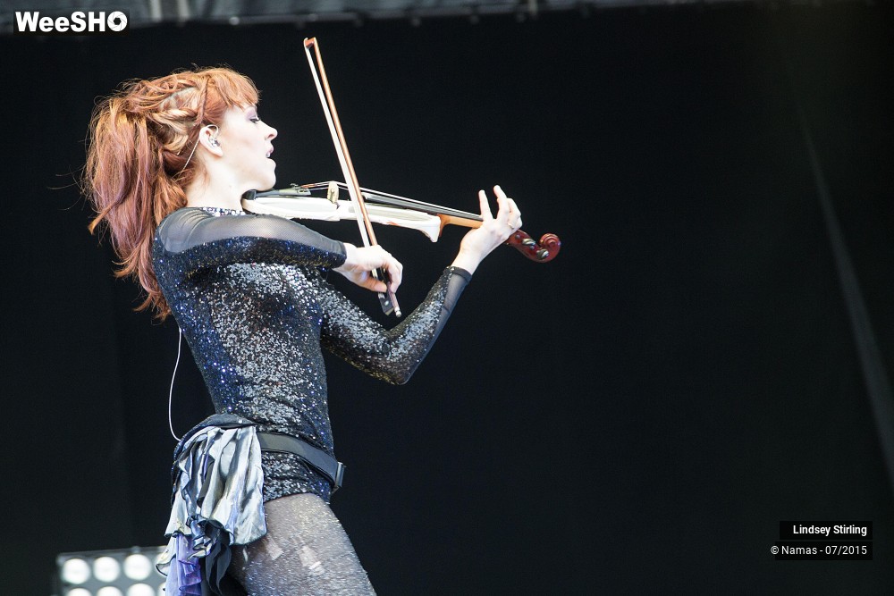 24/27 photos du spectacle Lindsey Stirling