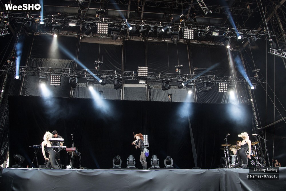 25/27 photos du spectacle Lindsey Stirling