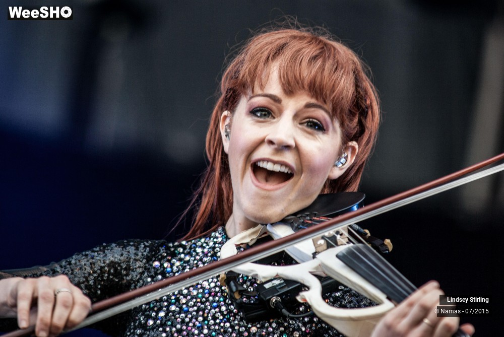 26/27 photos du spectacle Lindsey Stirling