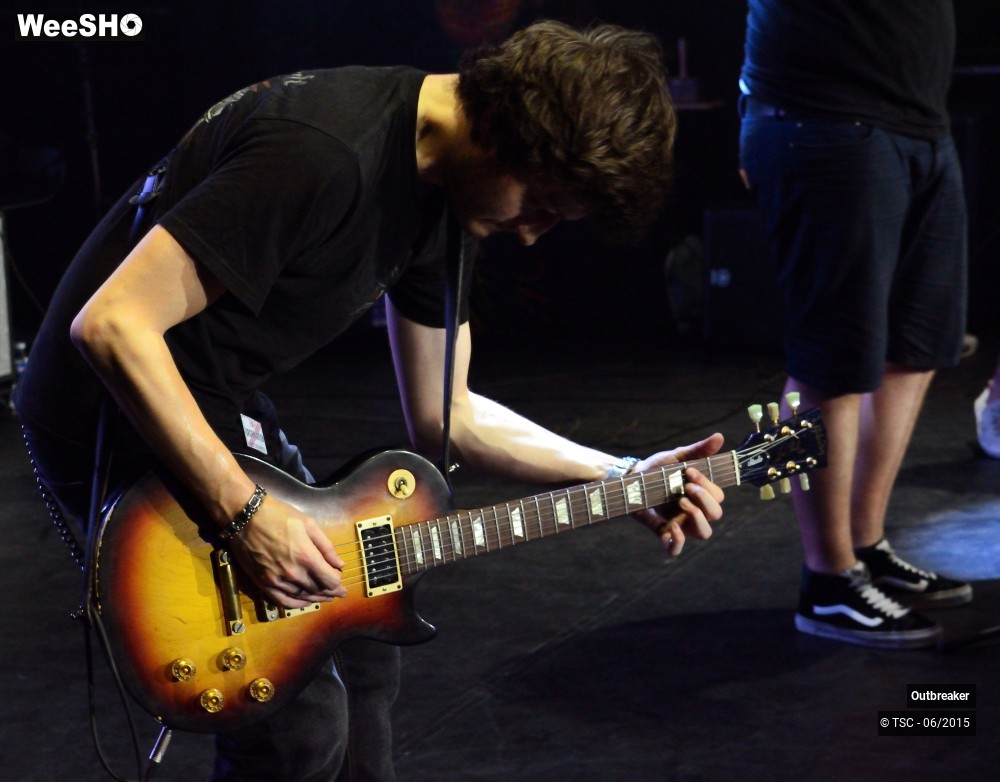 22/22 photos du spectacle Outbreaker
