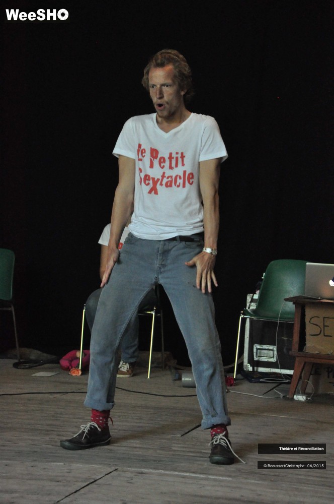 16/26 photos du spectacle Le Petit Sextacle