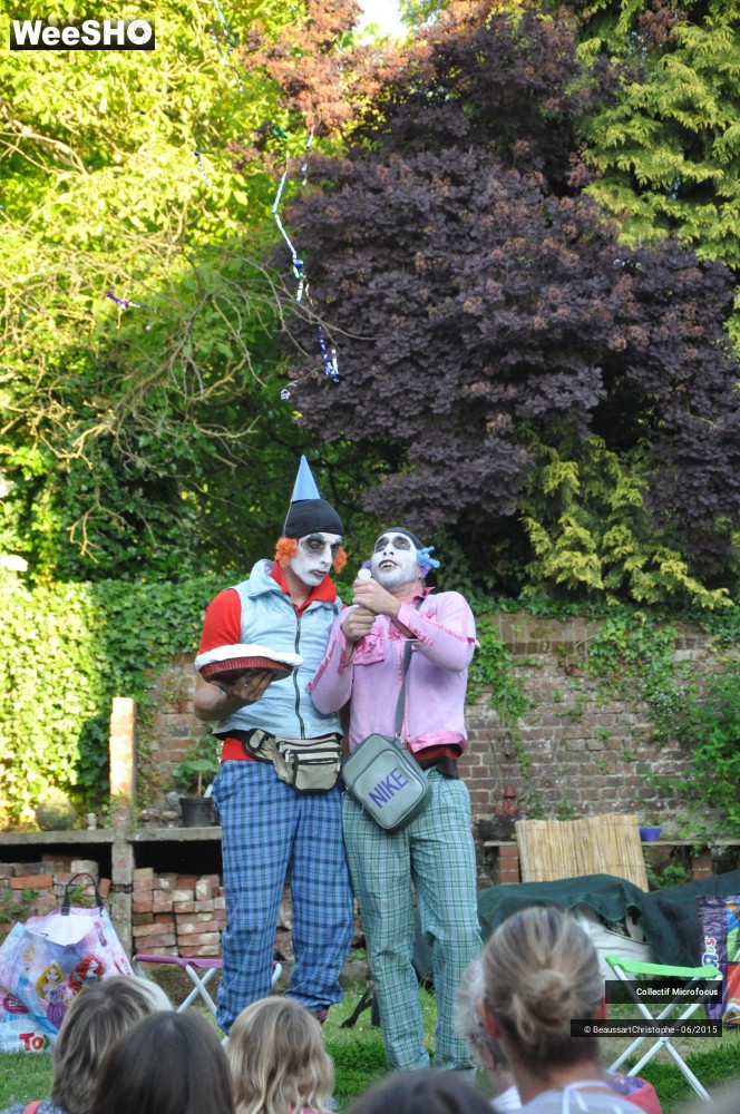 2/32 photos du spectacle Un jour par terre