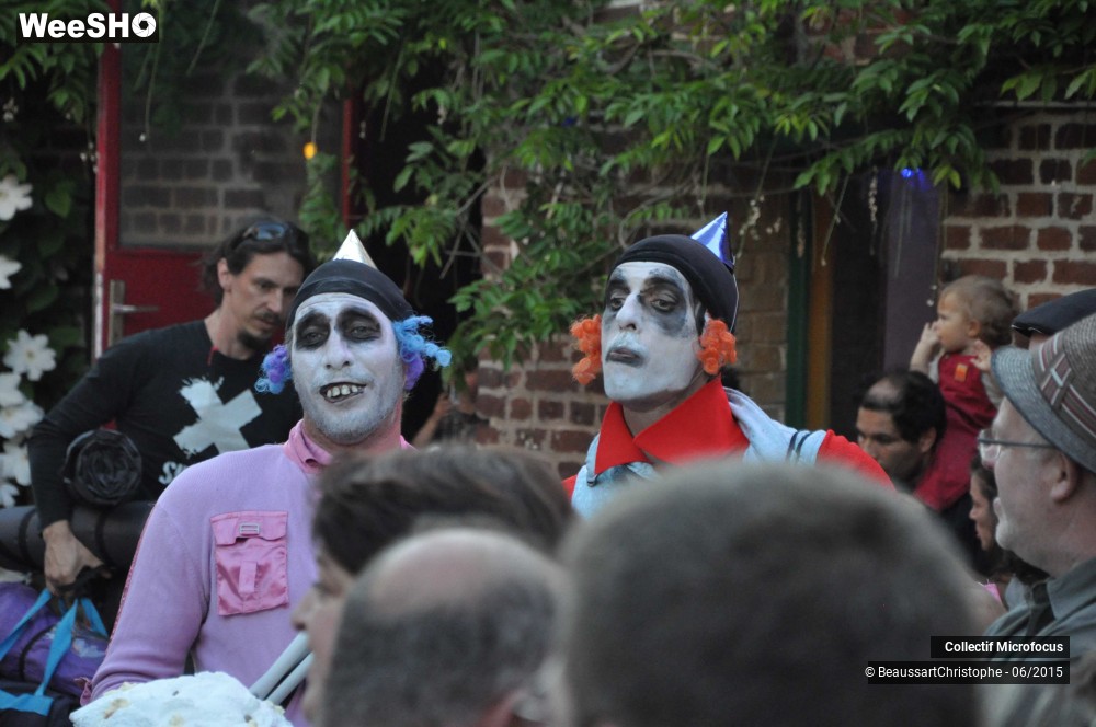 8/32 photos du spectacle Un jour par terre