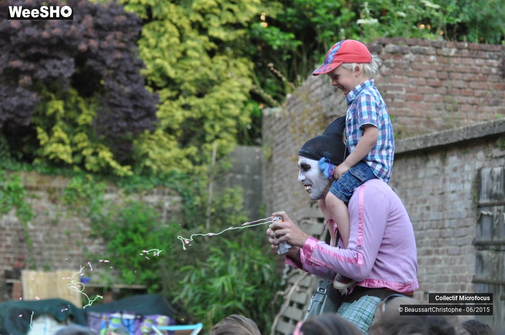 23/32 photos du spectacle Un jour par terre