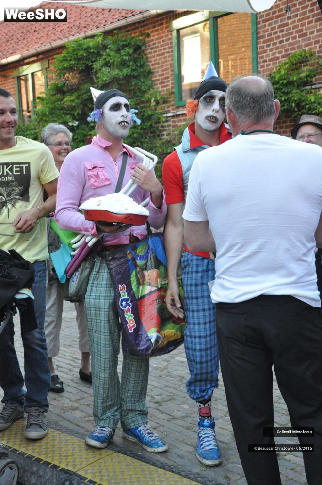 24/32 photos du spectacle Un jour par terre