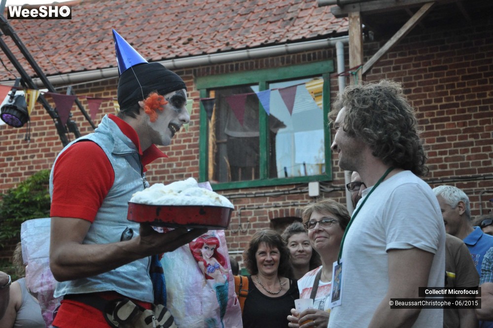 28/32 photos du spectacle Un jour par terre