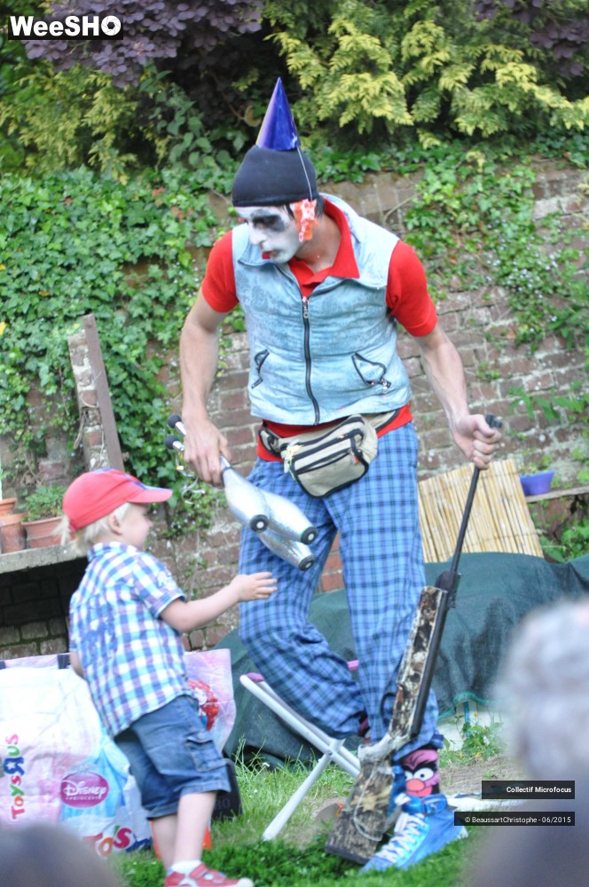 29/32 photos du spectacle Un jour par terre