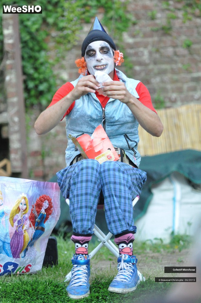 32/32 photos du spectacle Un jour par terre