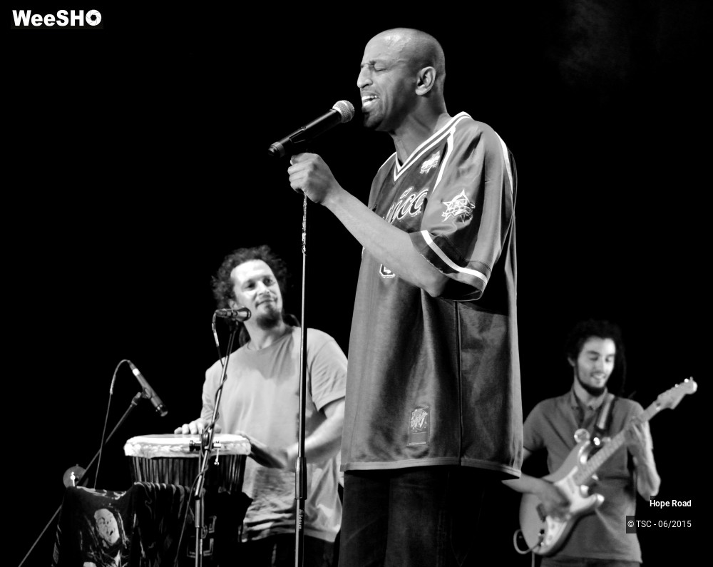 18/35 photos du spectacle Hope Road
