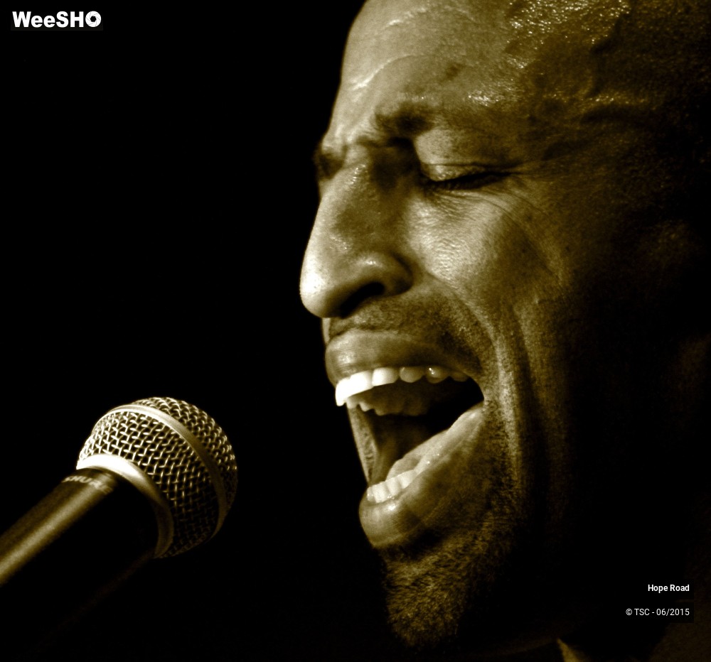 33/35 photos du spectacle Hope Road
