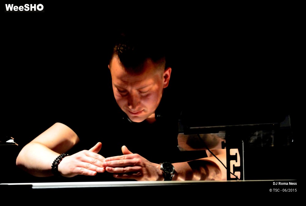 4/9 photos du spectacle DJ Roma Ness
