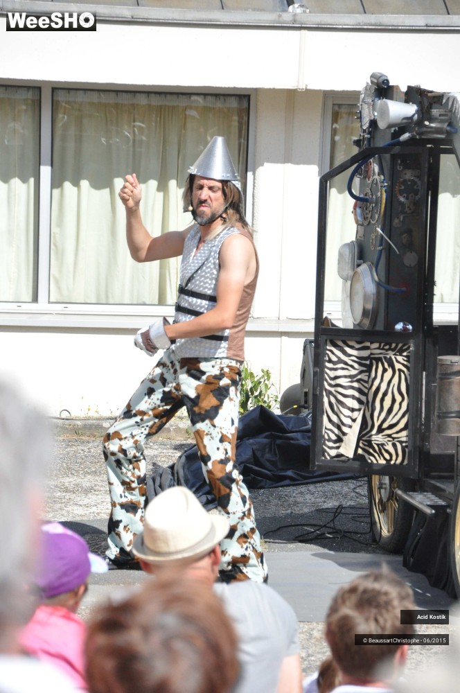 8/34 photos du spectacle Retour vers No Futur