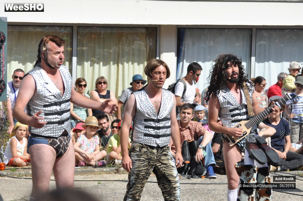 17/34 photos du spectacle Retour vers No Futur