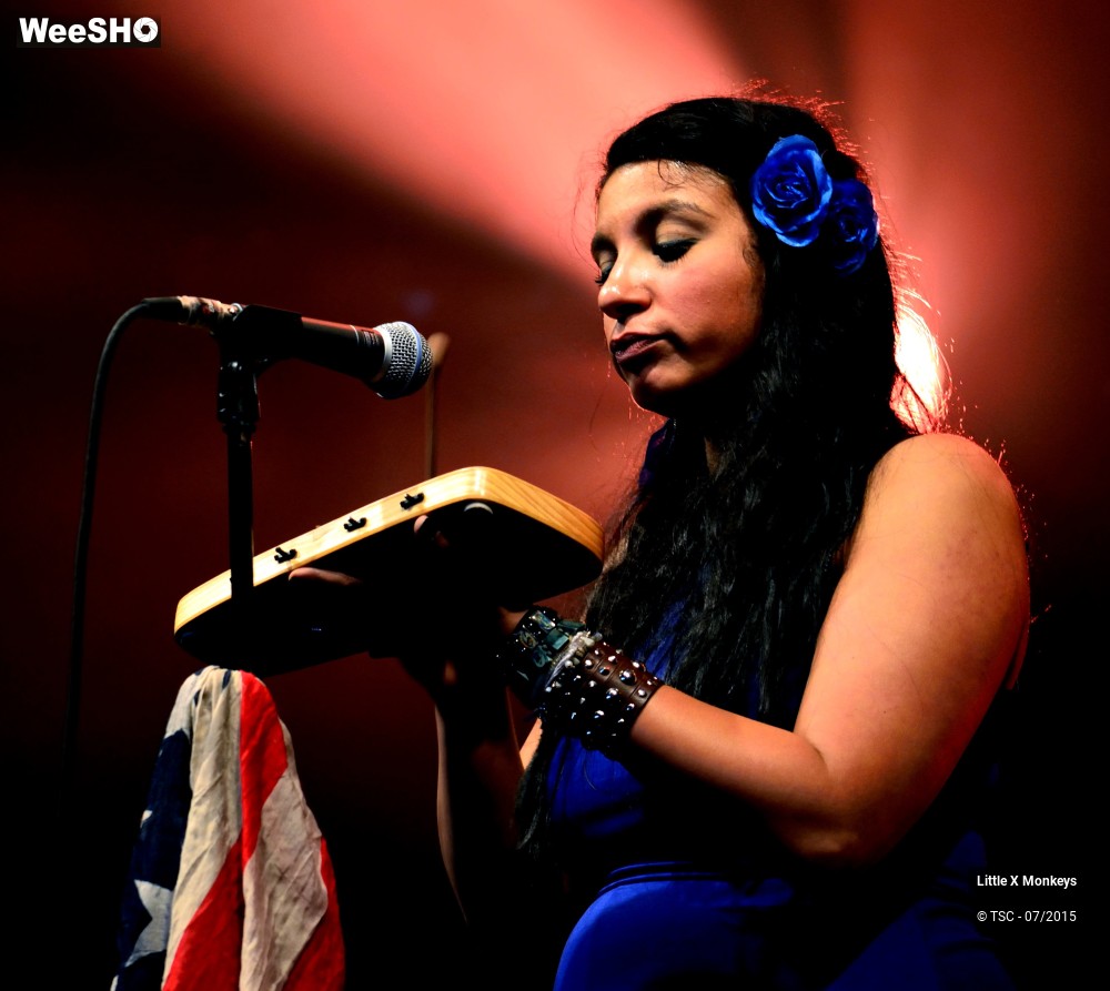 2/18 photos du spectacle Little X Monkeys