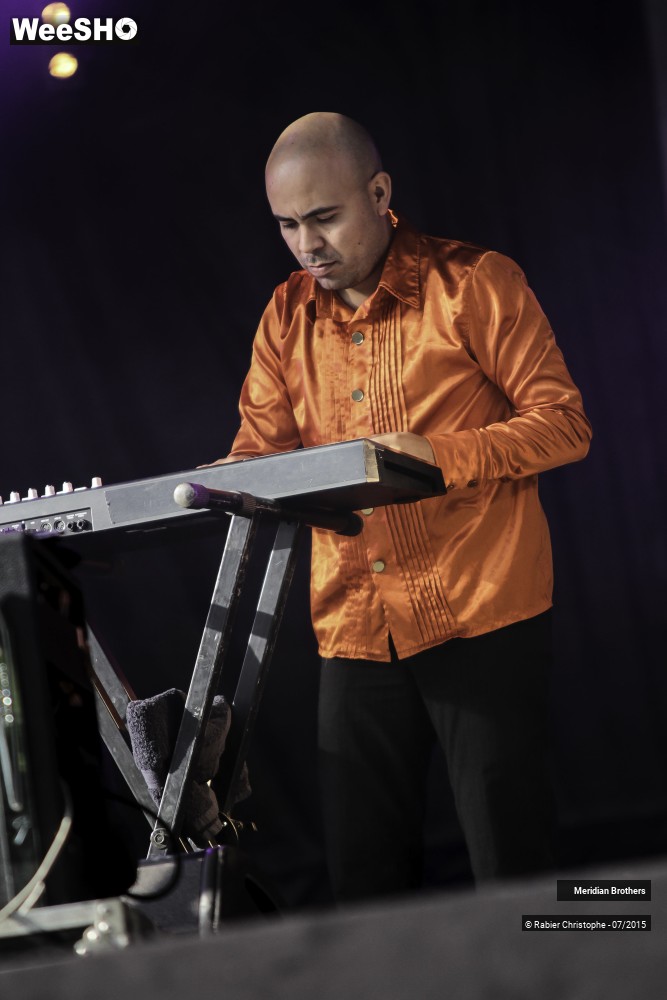 21/28 photos du spectacle Meridian Brothers