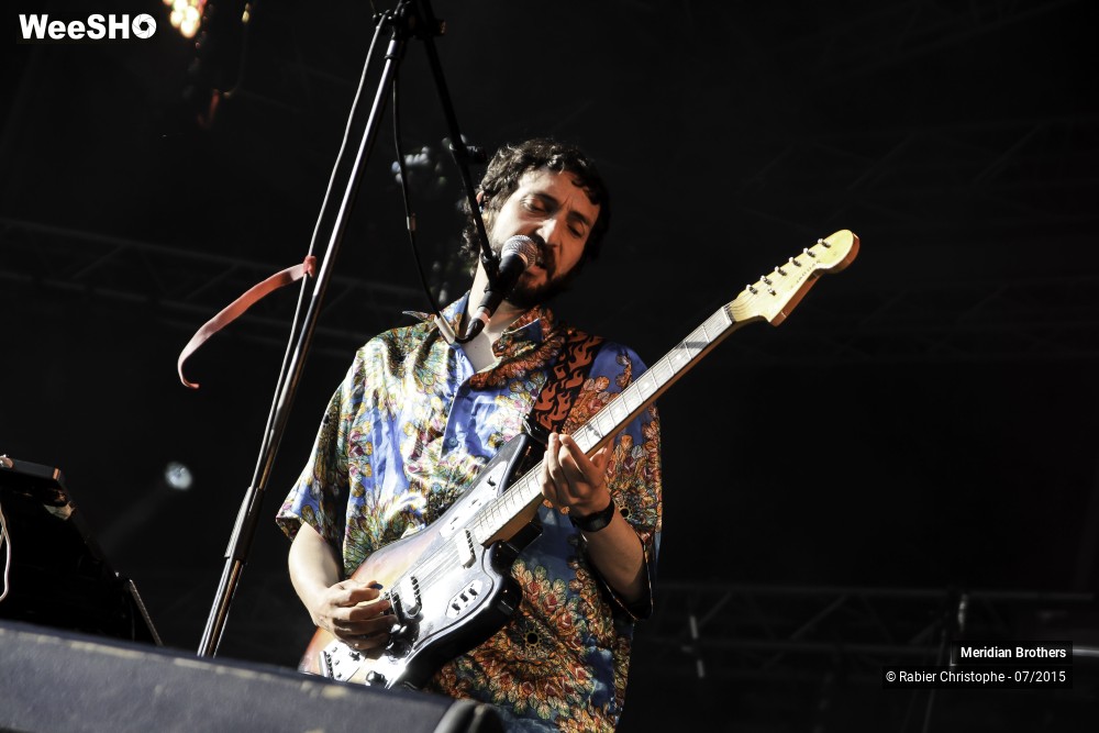 25/28 photos du spectacle Meridian Brothers