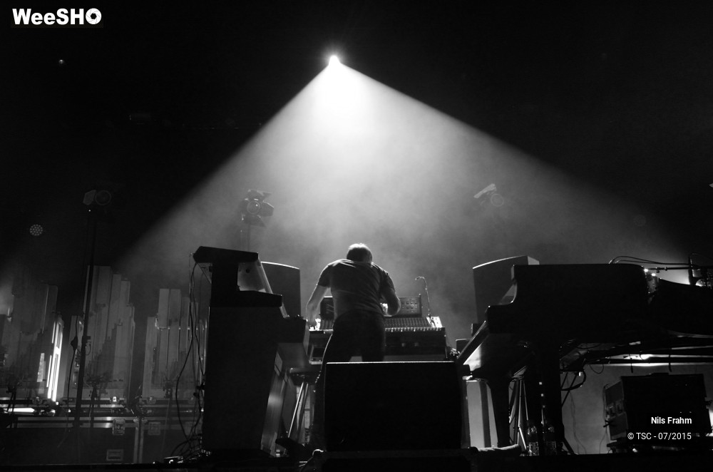 2/8 photos du spectacle Nils Frahm