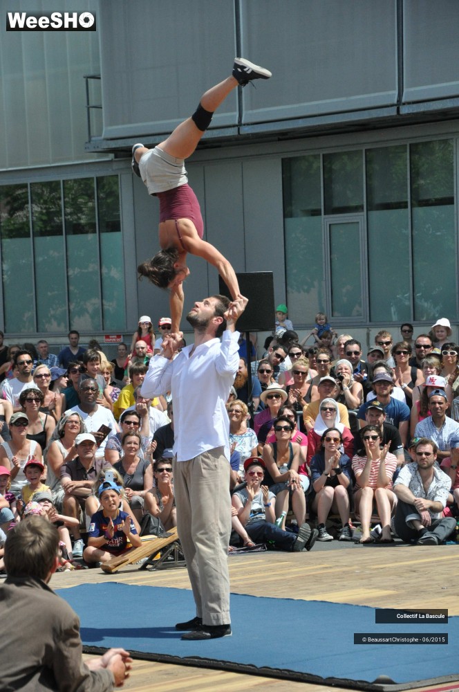 14/35 photos du spectacle Rien N'est Moins Sûr (mais c'est une piste)