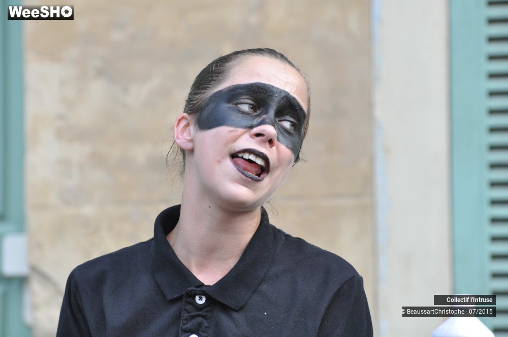 14/41 photos du spectacle Le Tour de Chant de l'Intruse