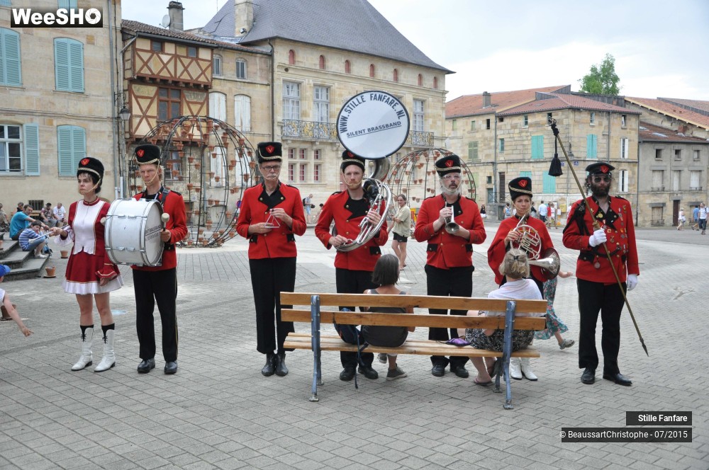 6/15 photos du spectacle Stille Fanfare