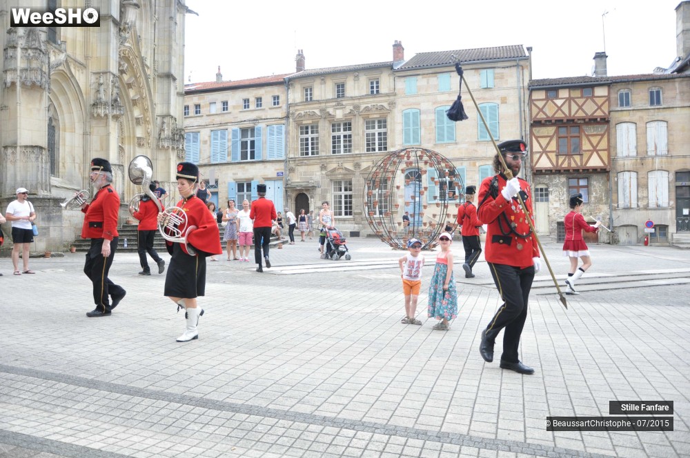 8/15 photos du spectacle Stille Fanfare